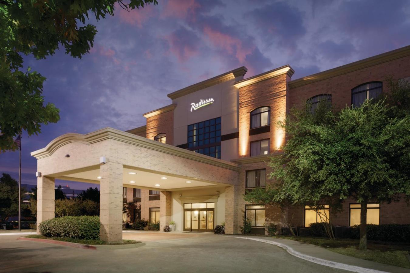 Pace Hotel Addison