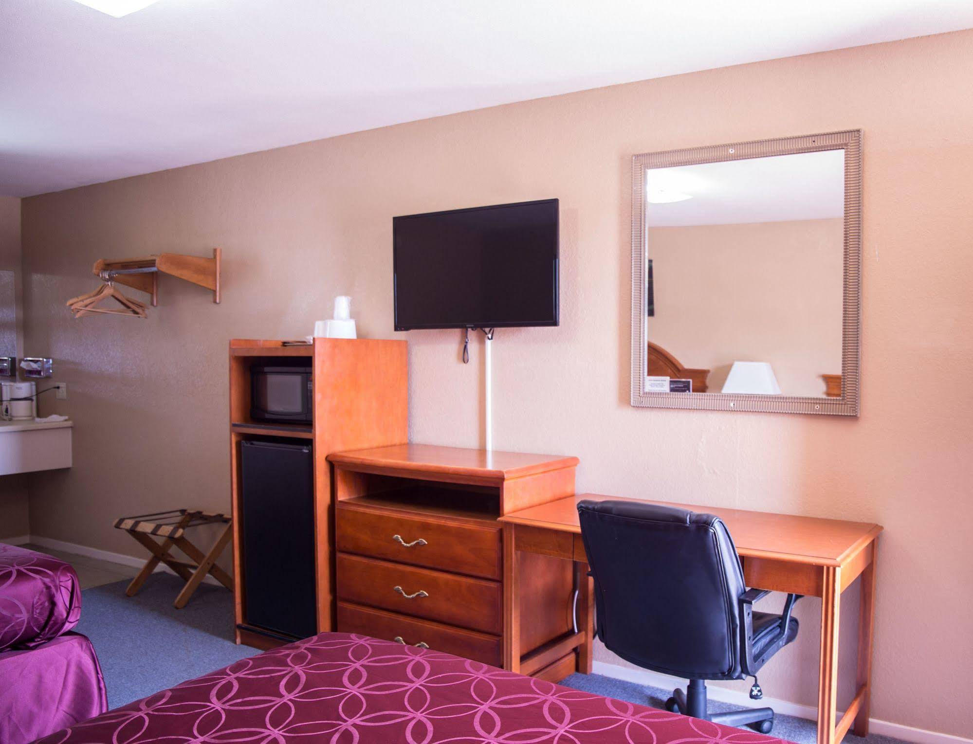 Albany Inn & RV Campground