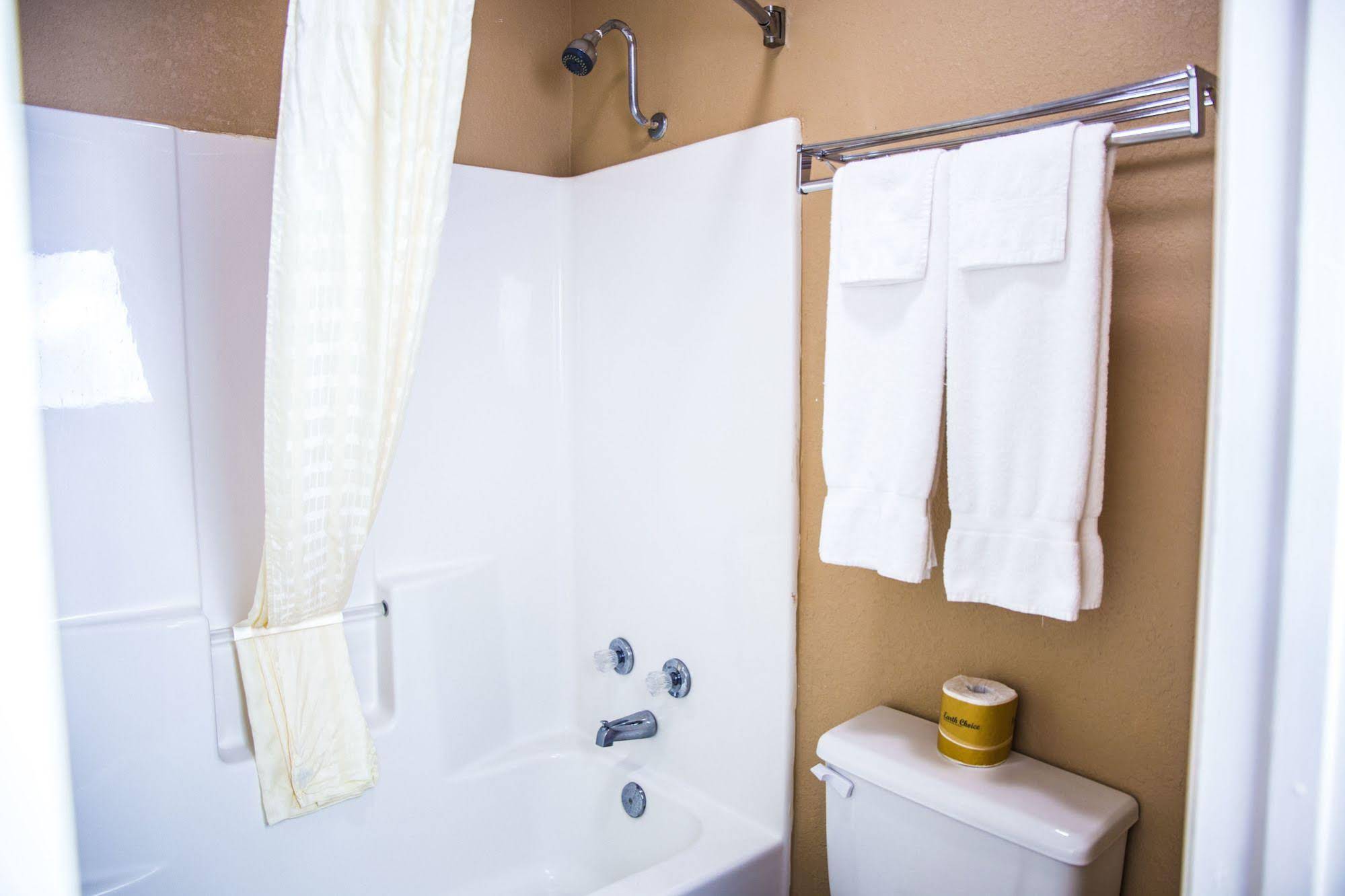 Albany Inn & RV Campground