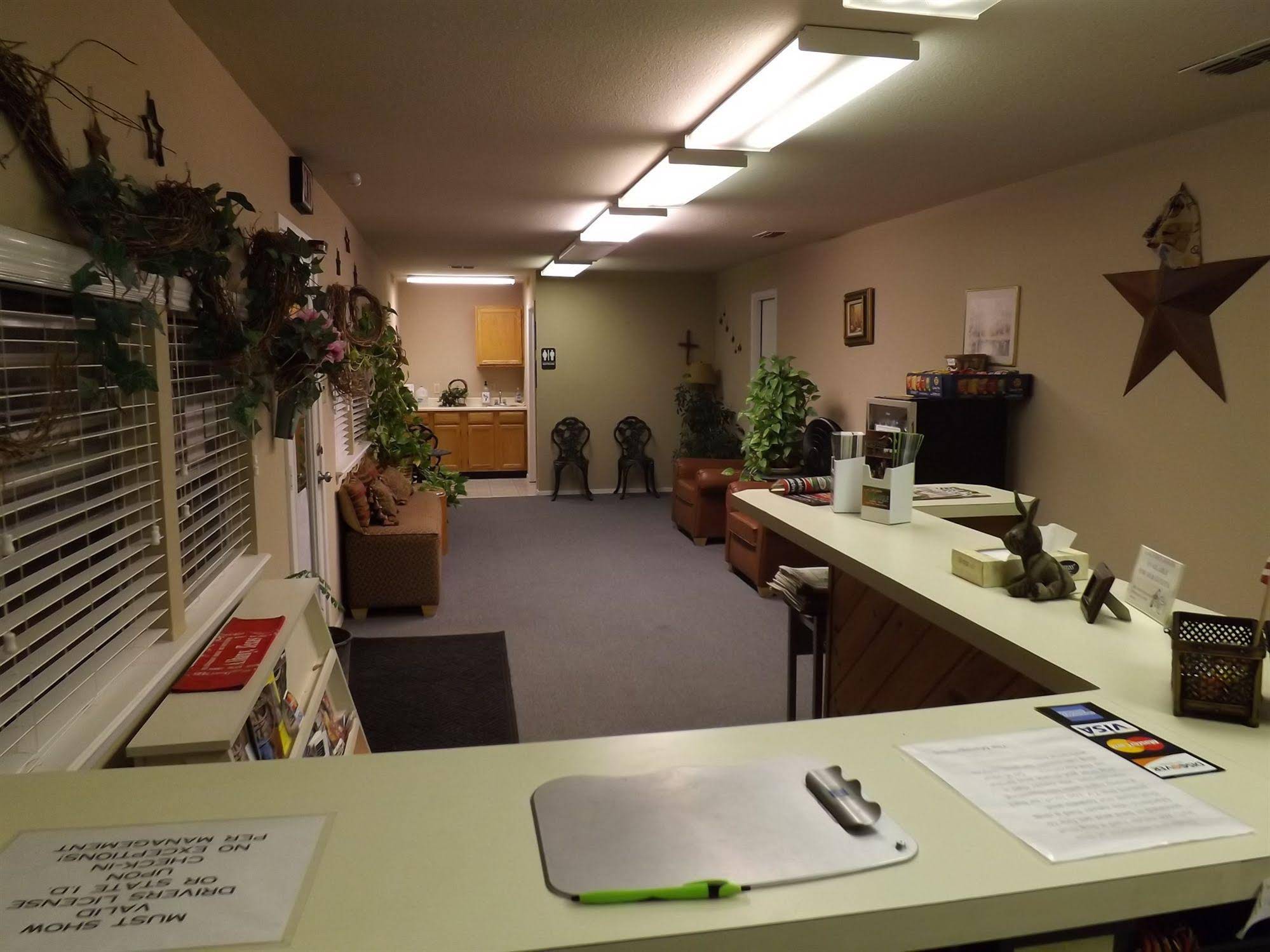 Albany Inn & RV Campground
