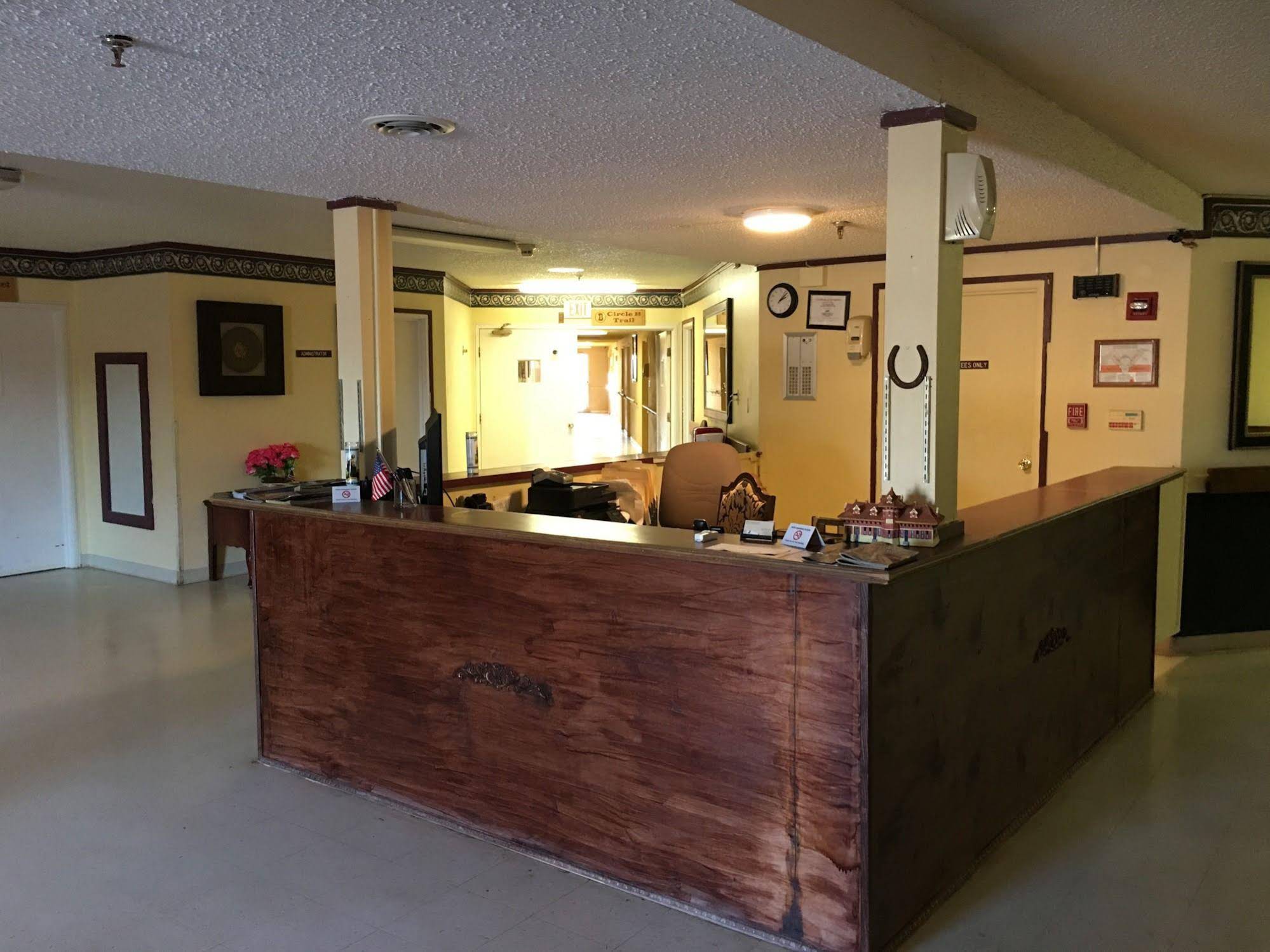 Reddy Inn and Suites