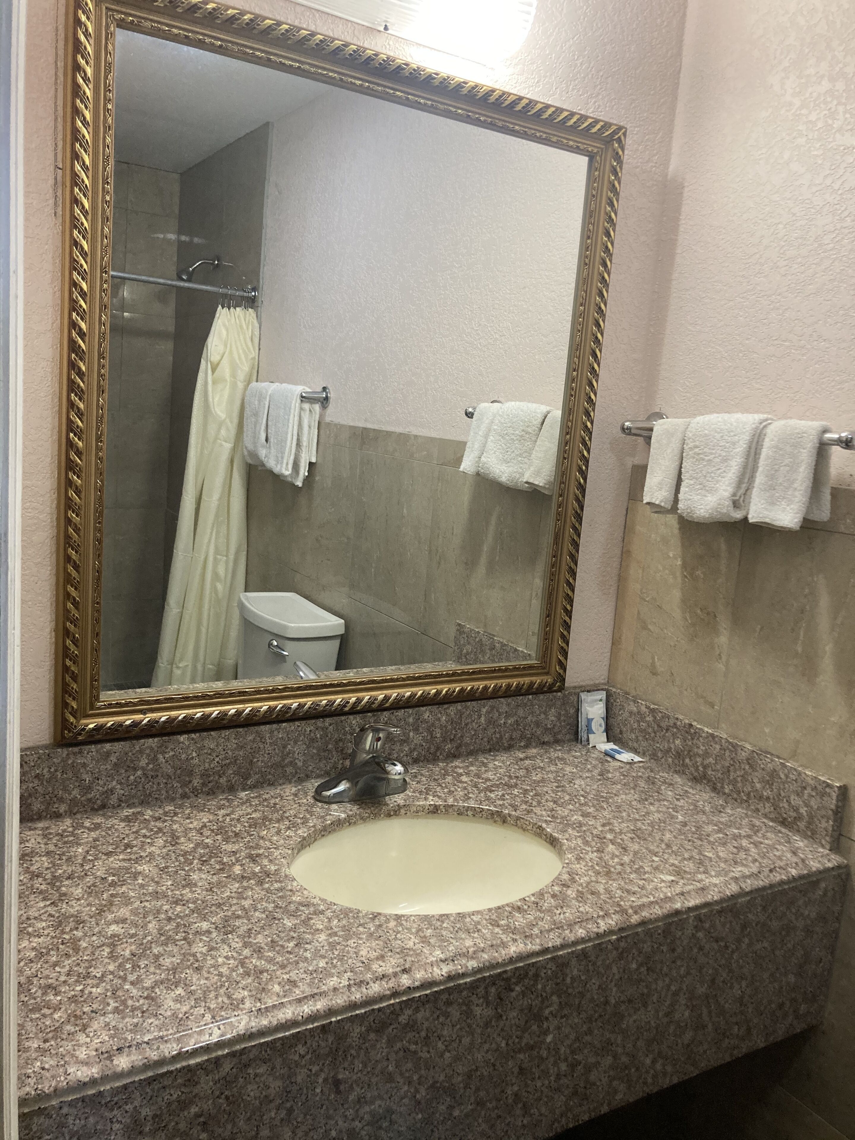 Capri Motel