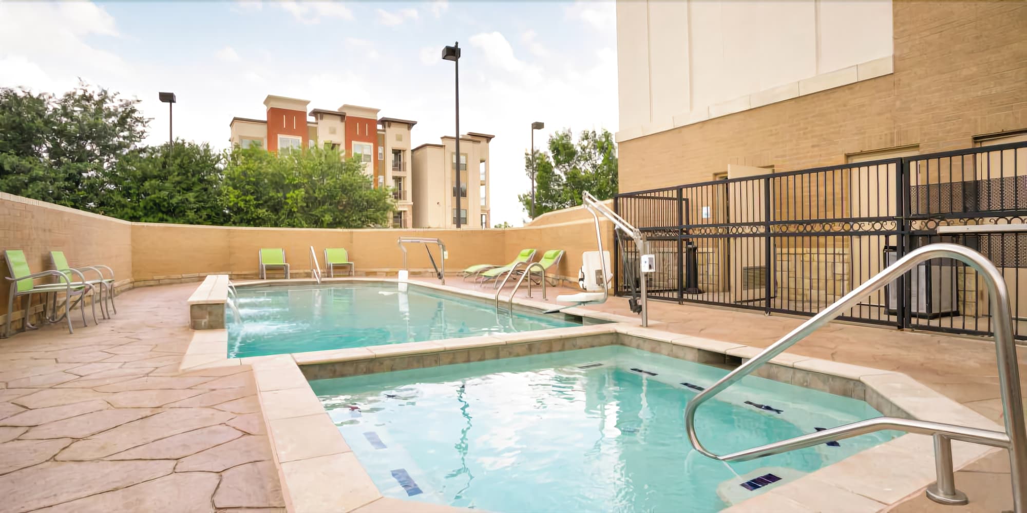 Holiday Inn Express & Suites Allen