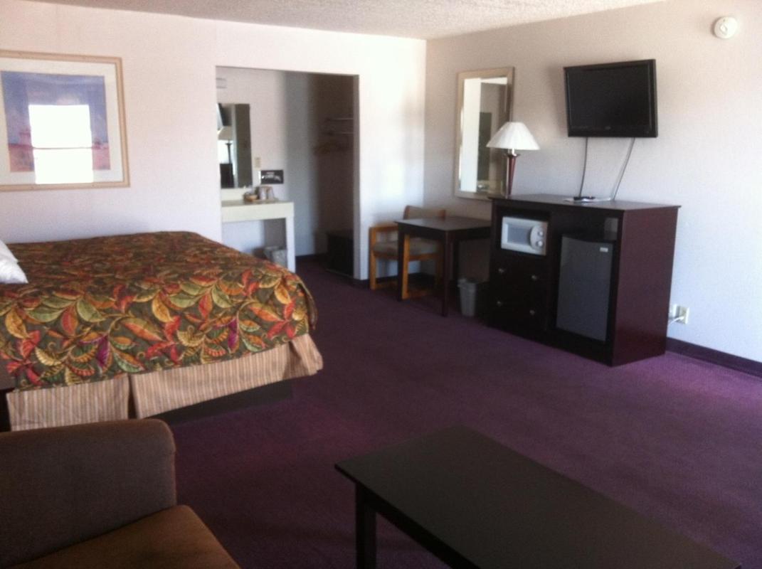 Americas Best Value Inn - Alpine, TX
