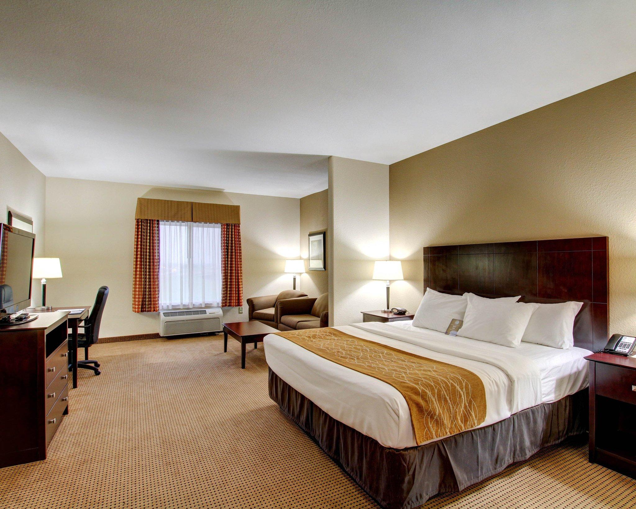 Comfort Inn & Suites Alvarado
