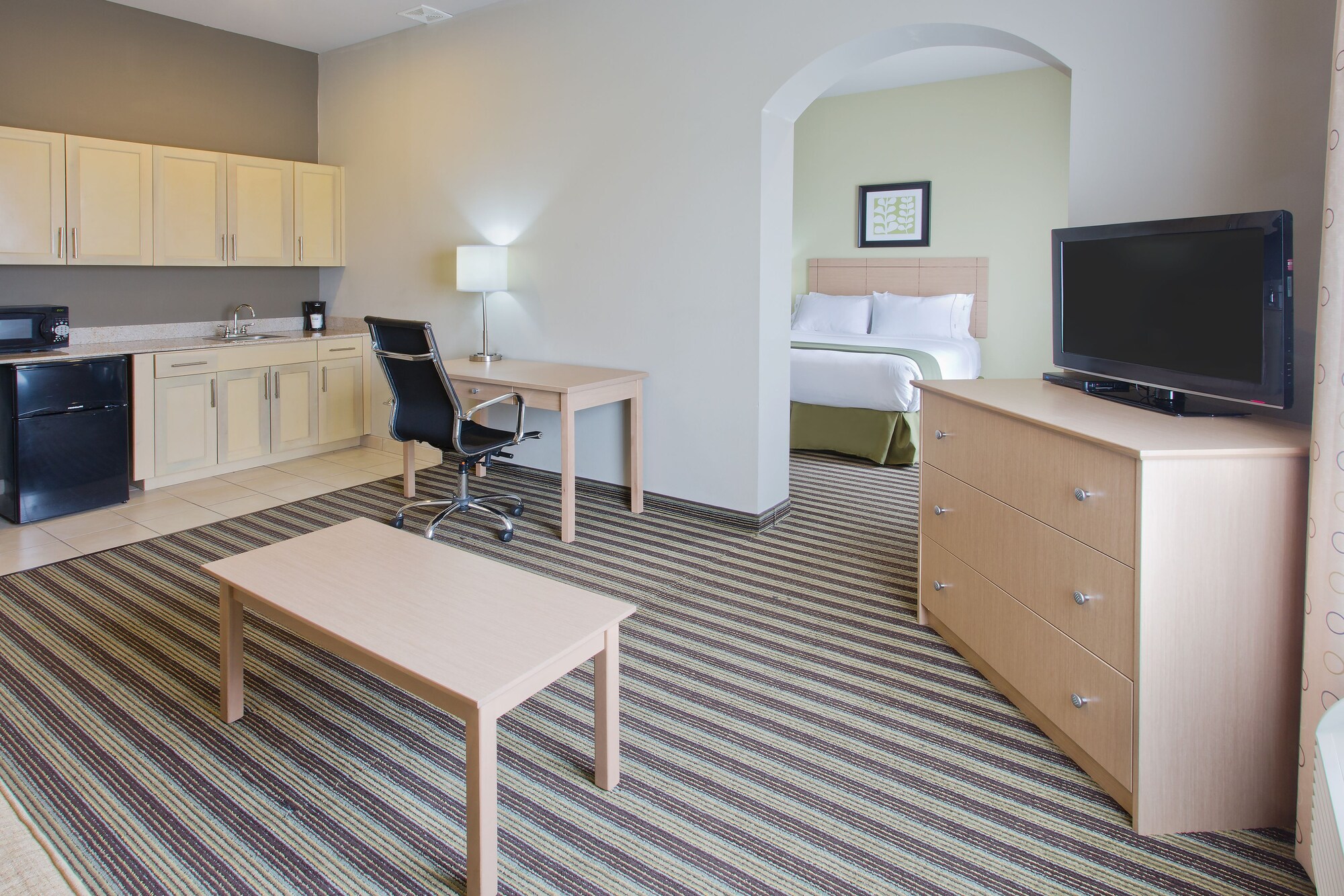 Holiday Inn Express Alvarado