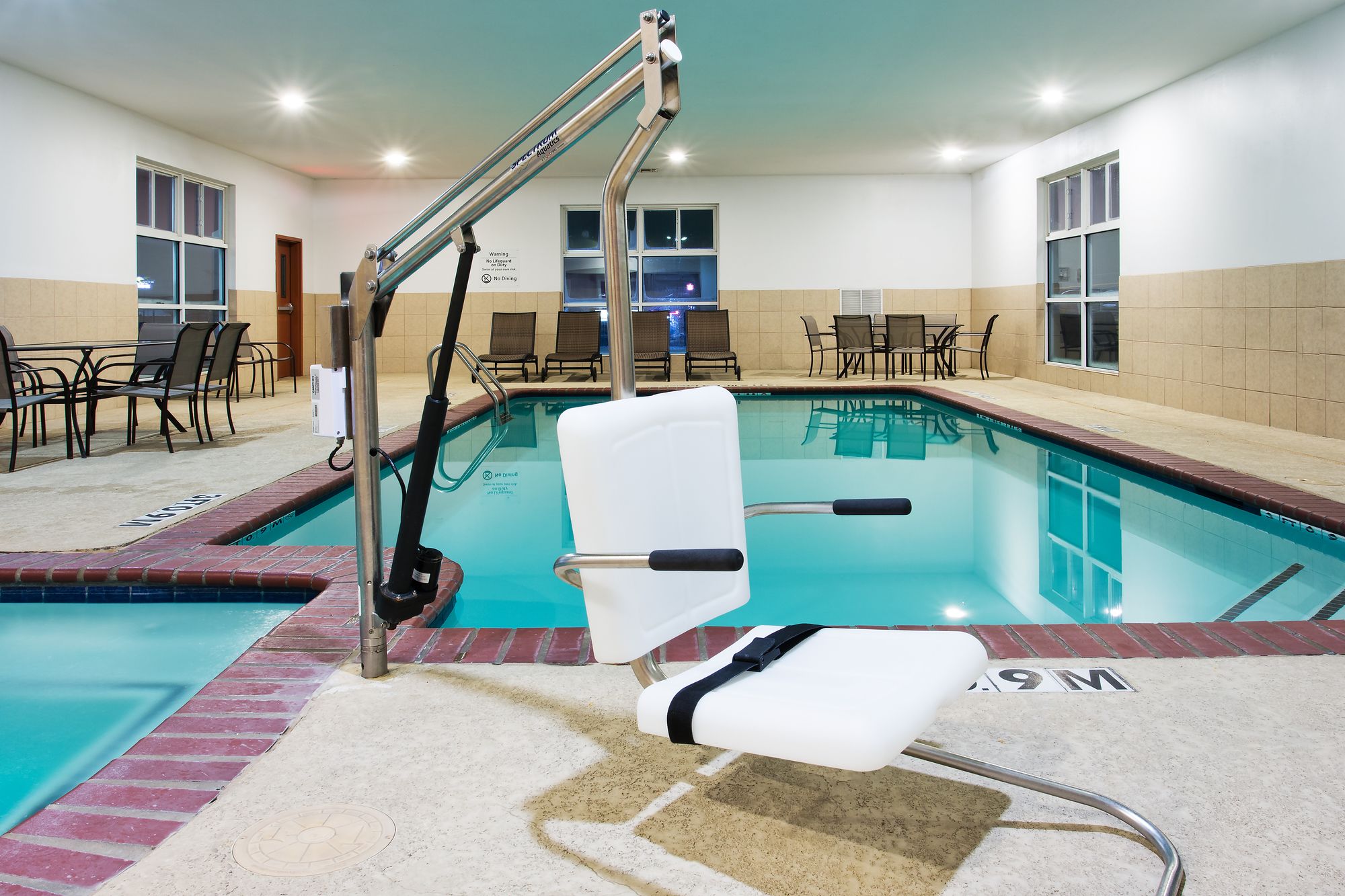 Holiday Inn Express Alvarado