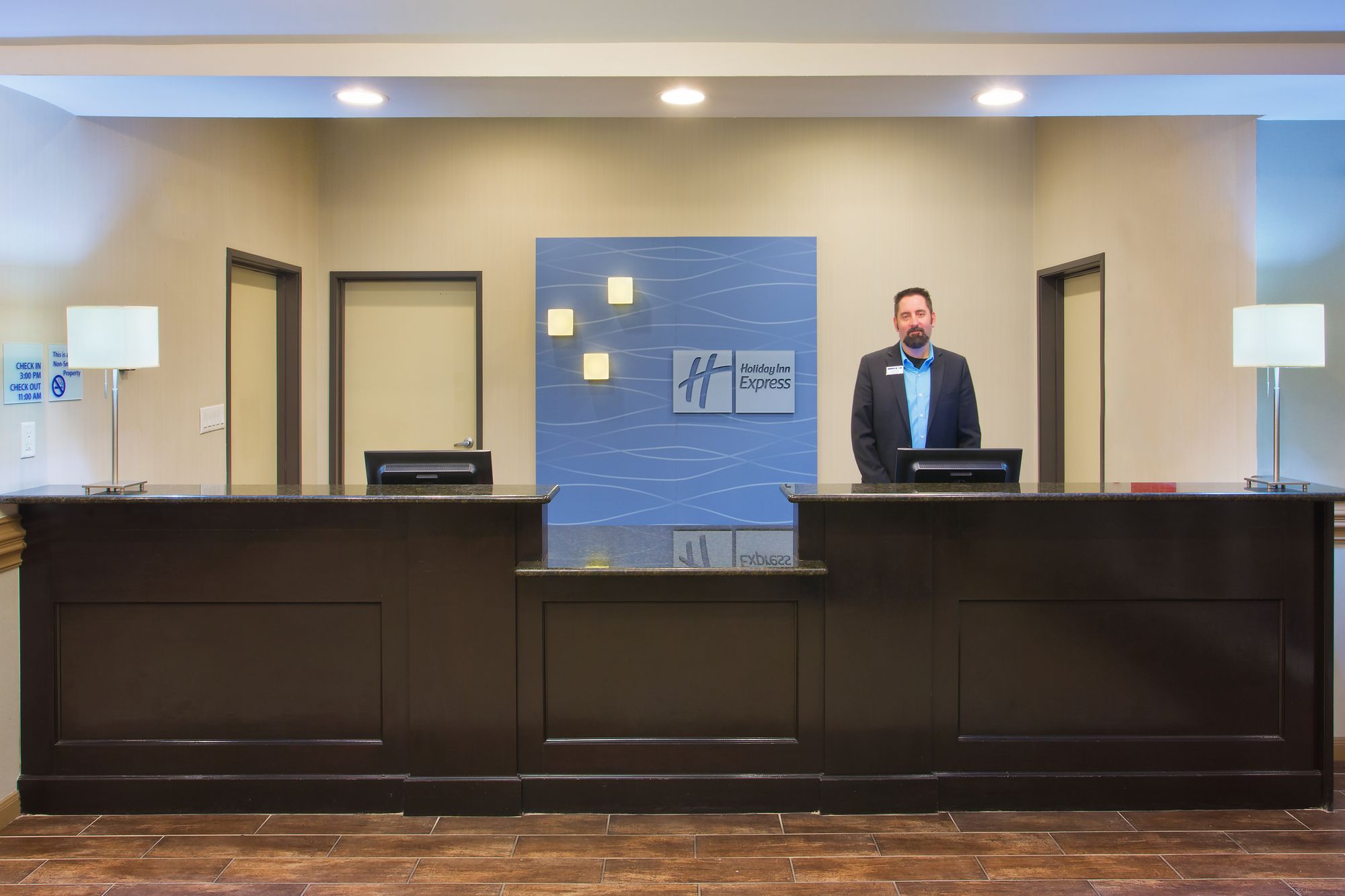 Holiday Inn Express Alvarado