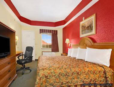 Motel 6 Alvarado, TX