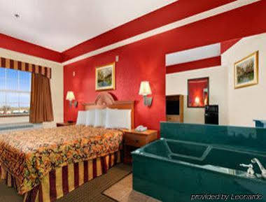 Motel 6 Alvarado, TX