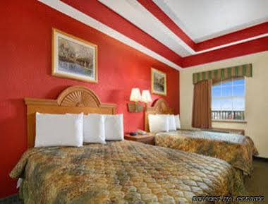 Motel 6 Alvarado, TX