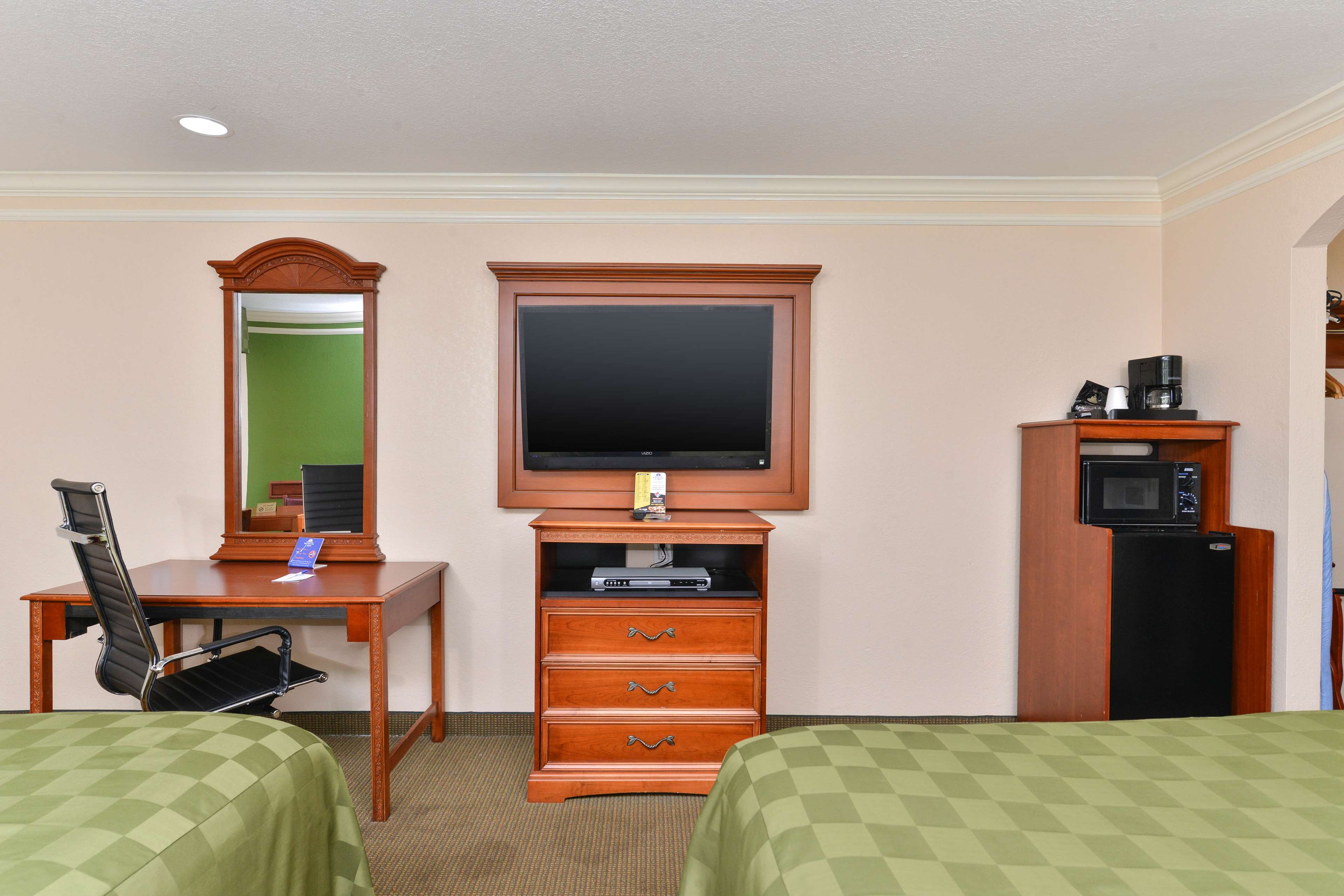 Americas Best Value Inn & Suites-Alvin/Houston
