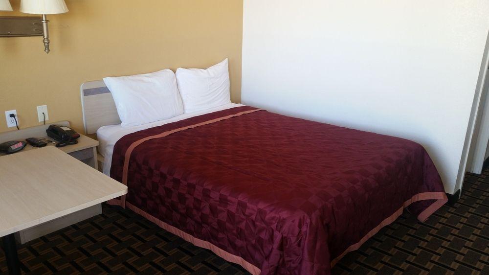 Americas Best Value Inn- Amarillo Airport/grand Street