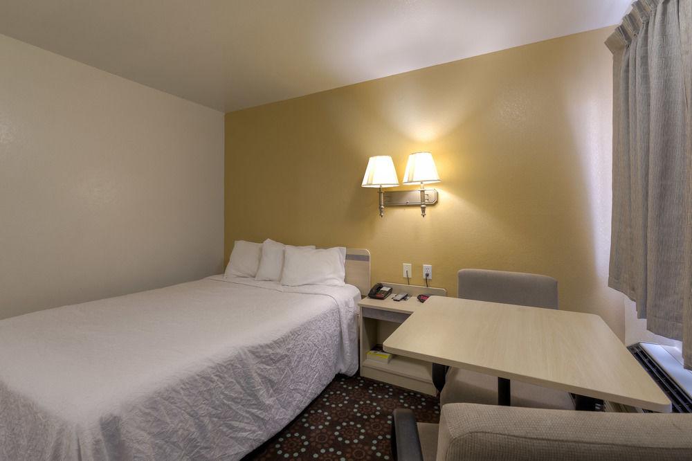Americas Best Value Inn- Amarillo Airport/grand Street