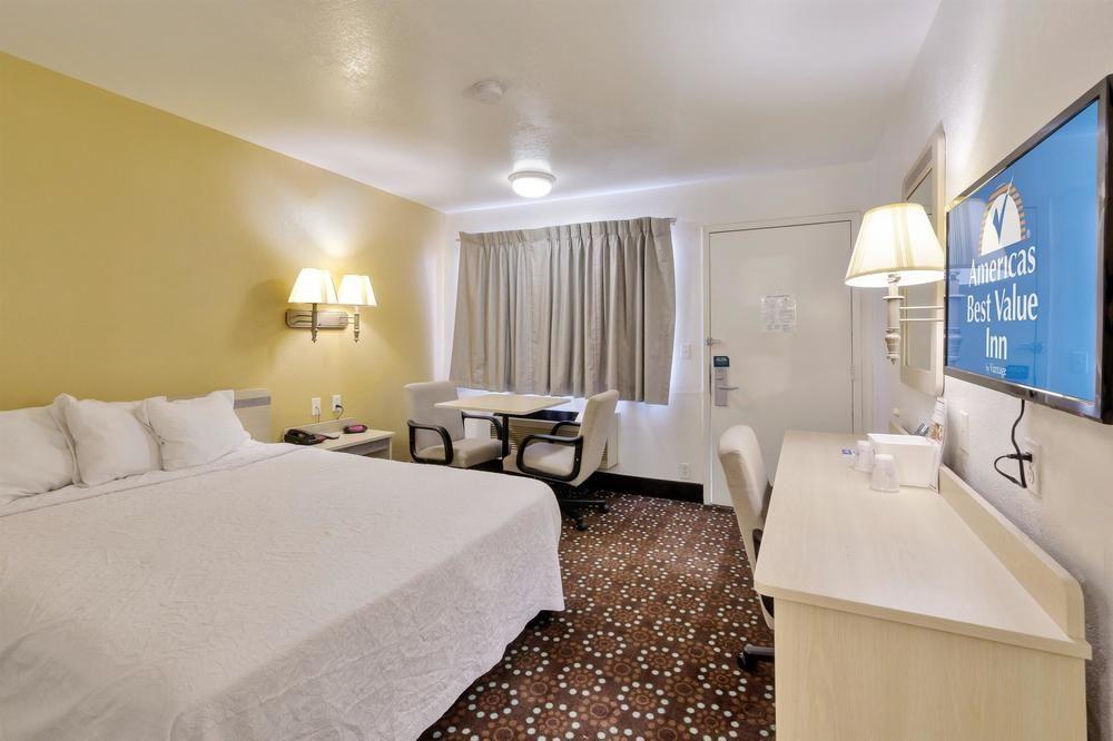 Americas Best Value Inn- Amarillo Airport/grand Street