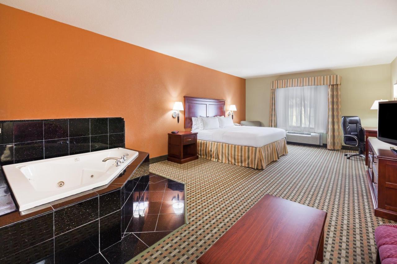 Holiday Inn Express & Suites Amarillo East