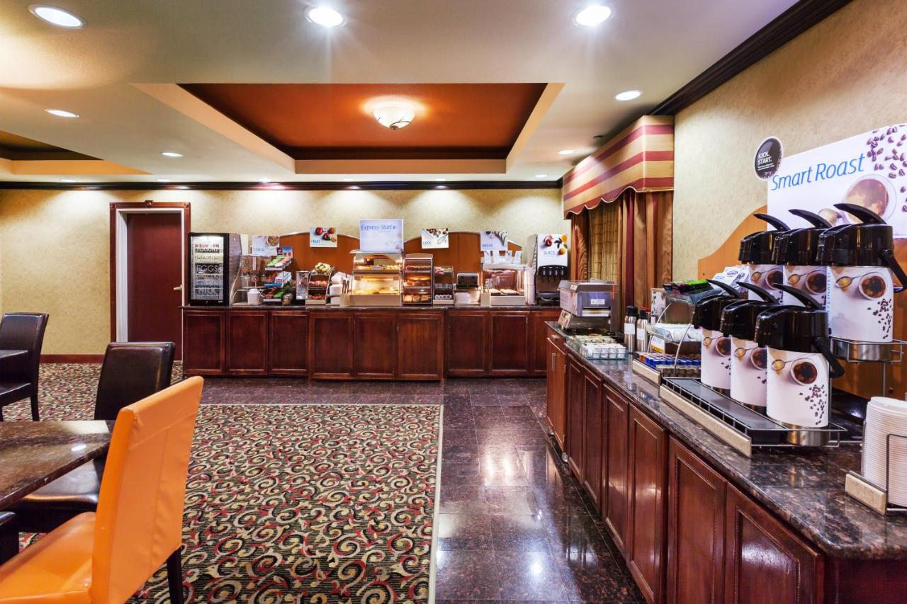 Holiday Inn Express & Suites Amarillo East