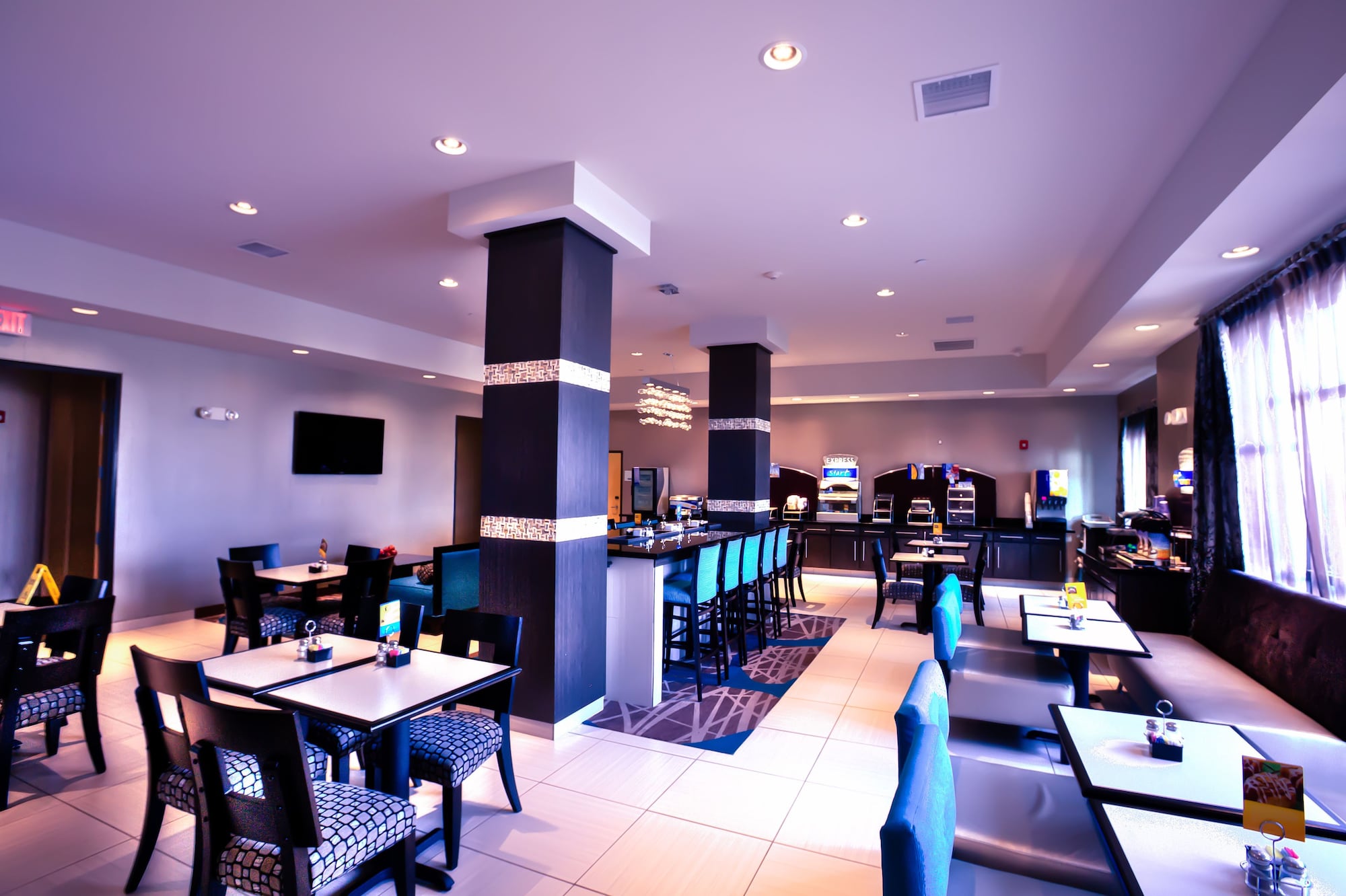 Holiday Inn Express Hotel & Suites Amarillo (West)