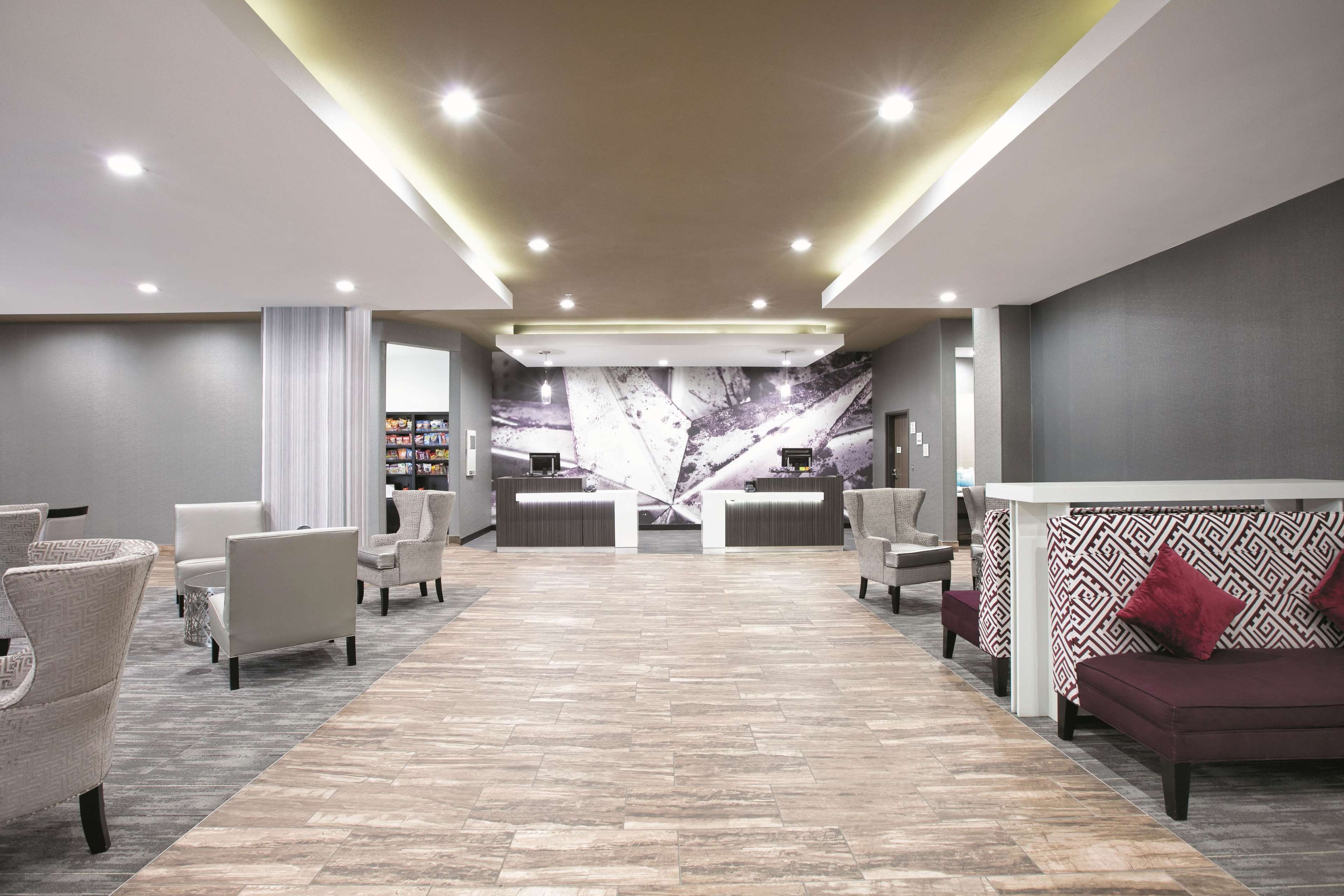 La Quinta Inn & Suites by Wyndham Amarillo Airport
