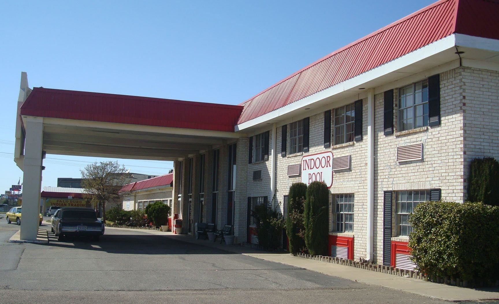 Rest Inn - Extended Stay I-40 Airport, Wedding & Event Center
