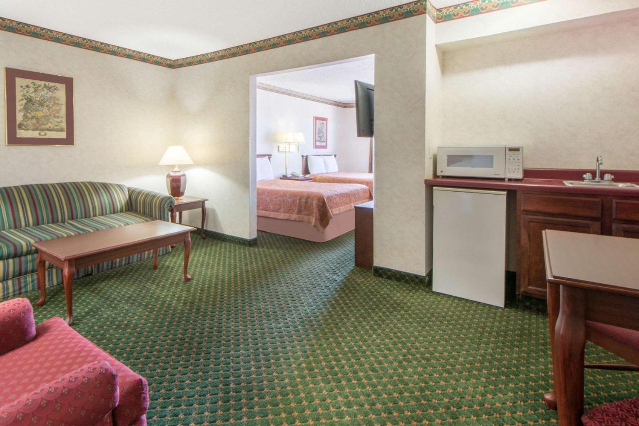 Super 8 by Wyndham Amarillo West