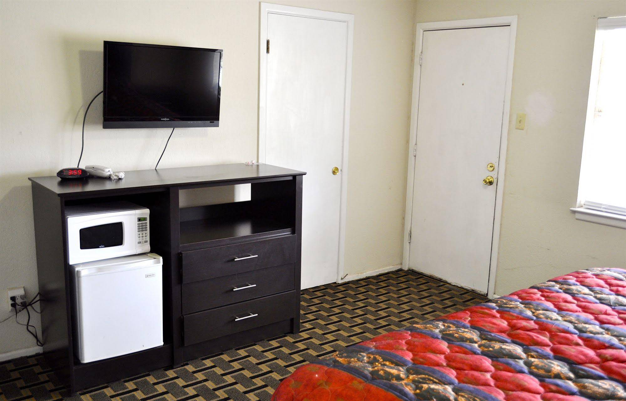 Andrews Motor Inn