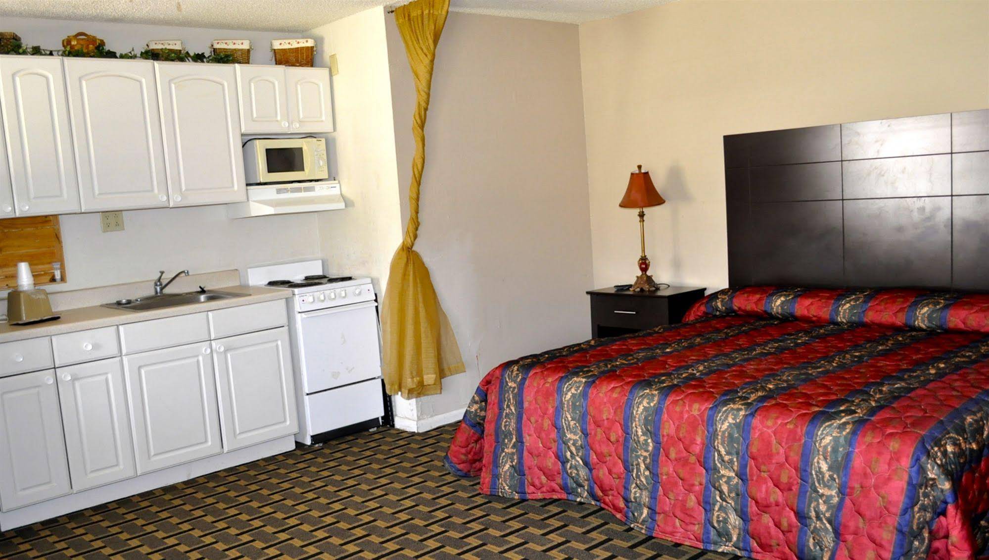 Andrews Motor Inn