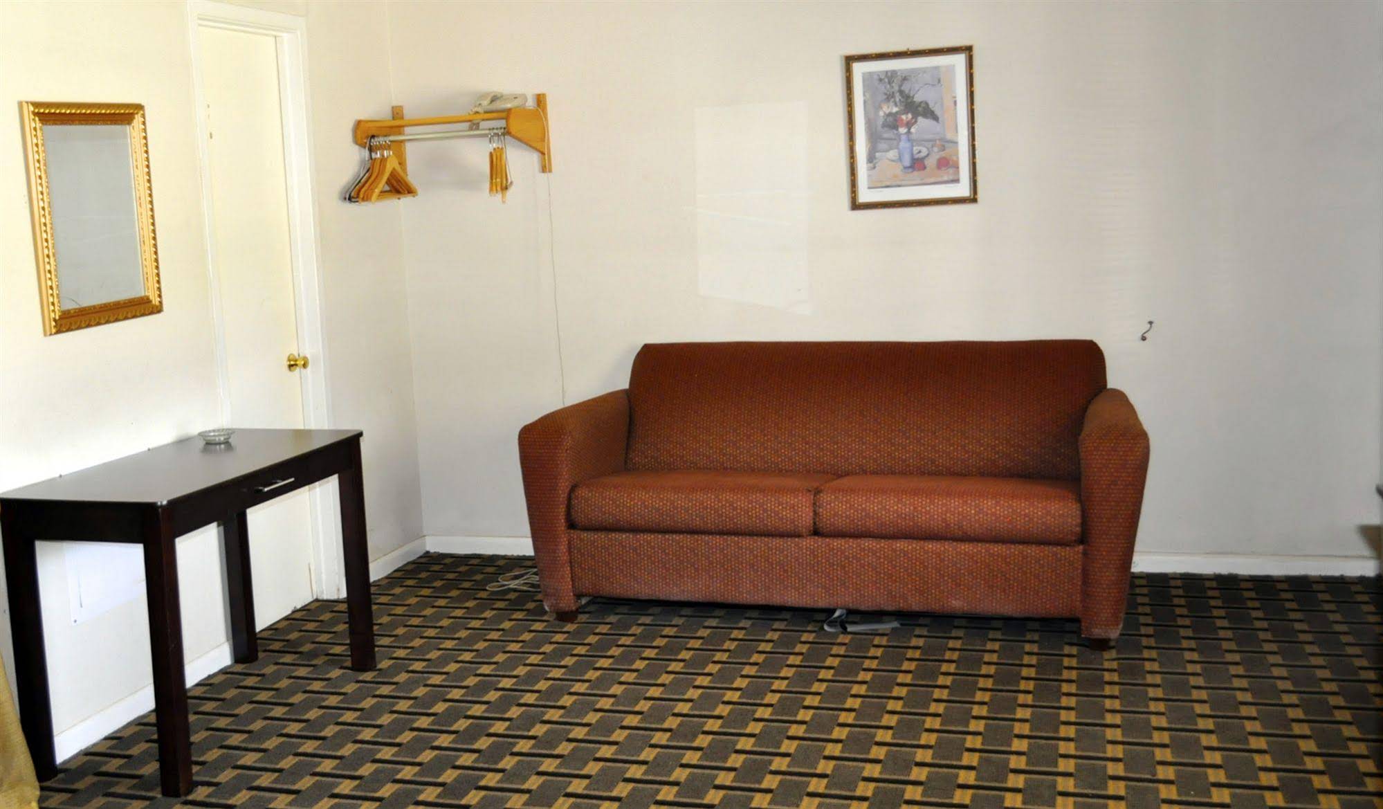 Andrews Motor Inn