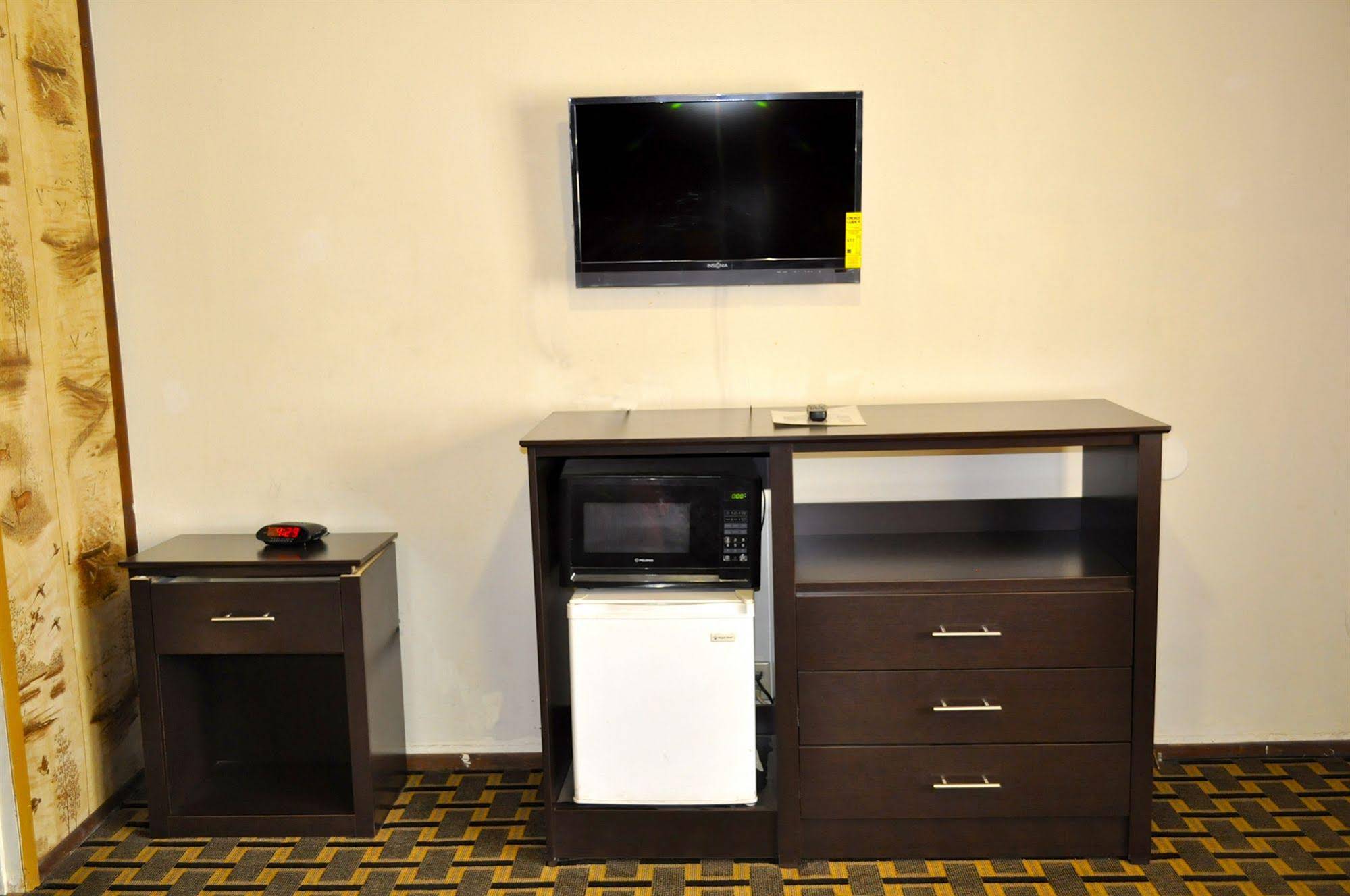 Andrews Motor Inn