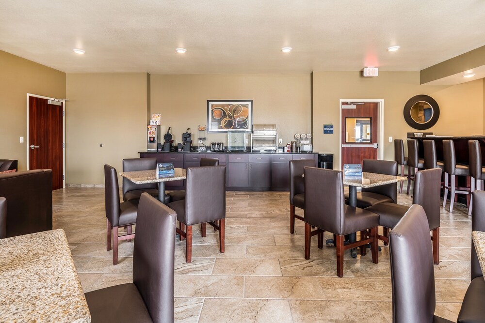 Cobblestone Hotel & Suites - Andrews