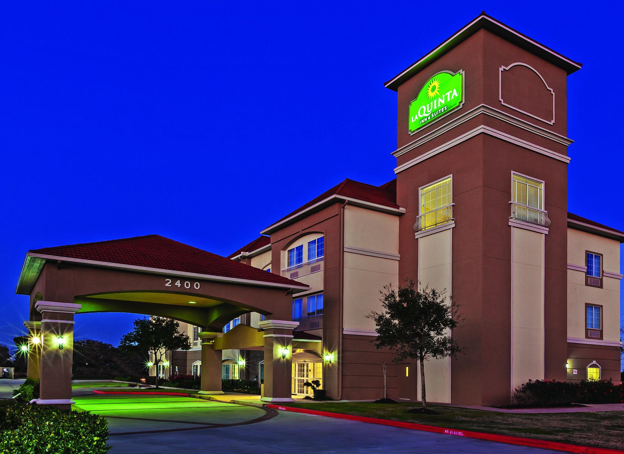 La Quinta Inn & Suites by Wyndham Angleton