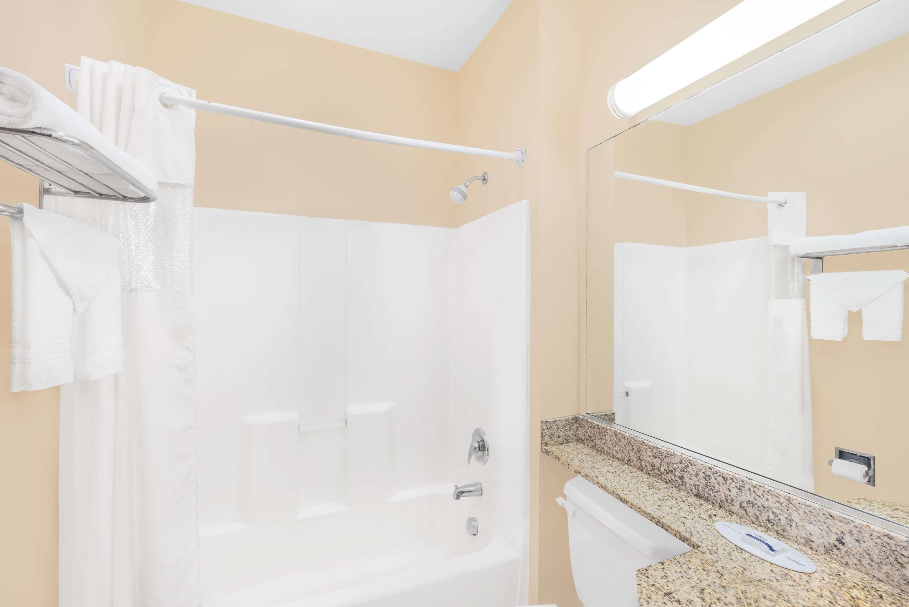 Microtel Inn & Suites by Wyndham Aransas Pass/Corpus Christi