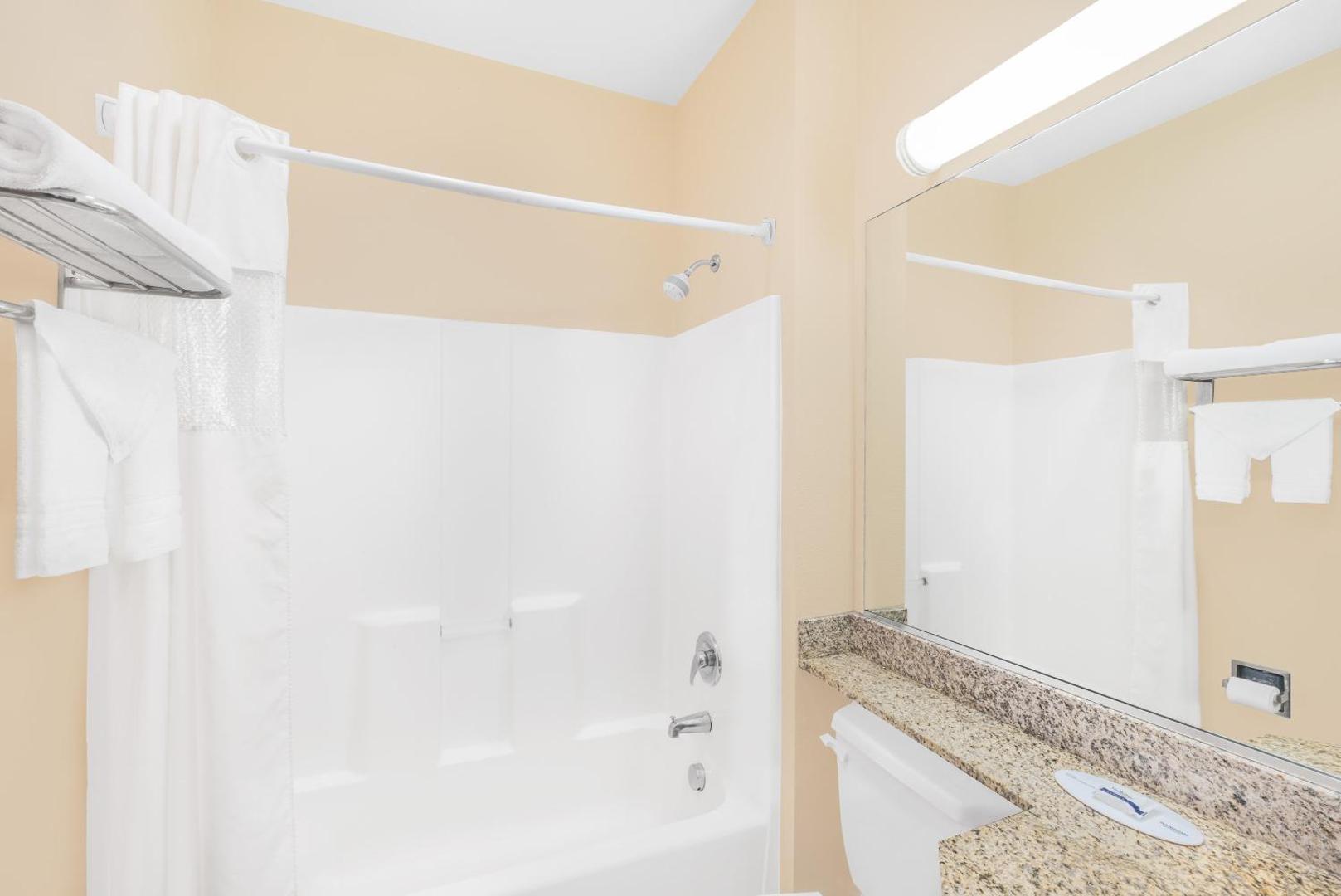 Microtel Inn & Suites by Wyndham Aransas Pass/Corpus Christi