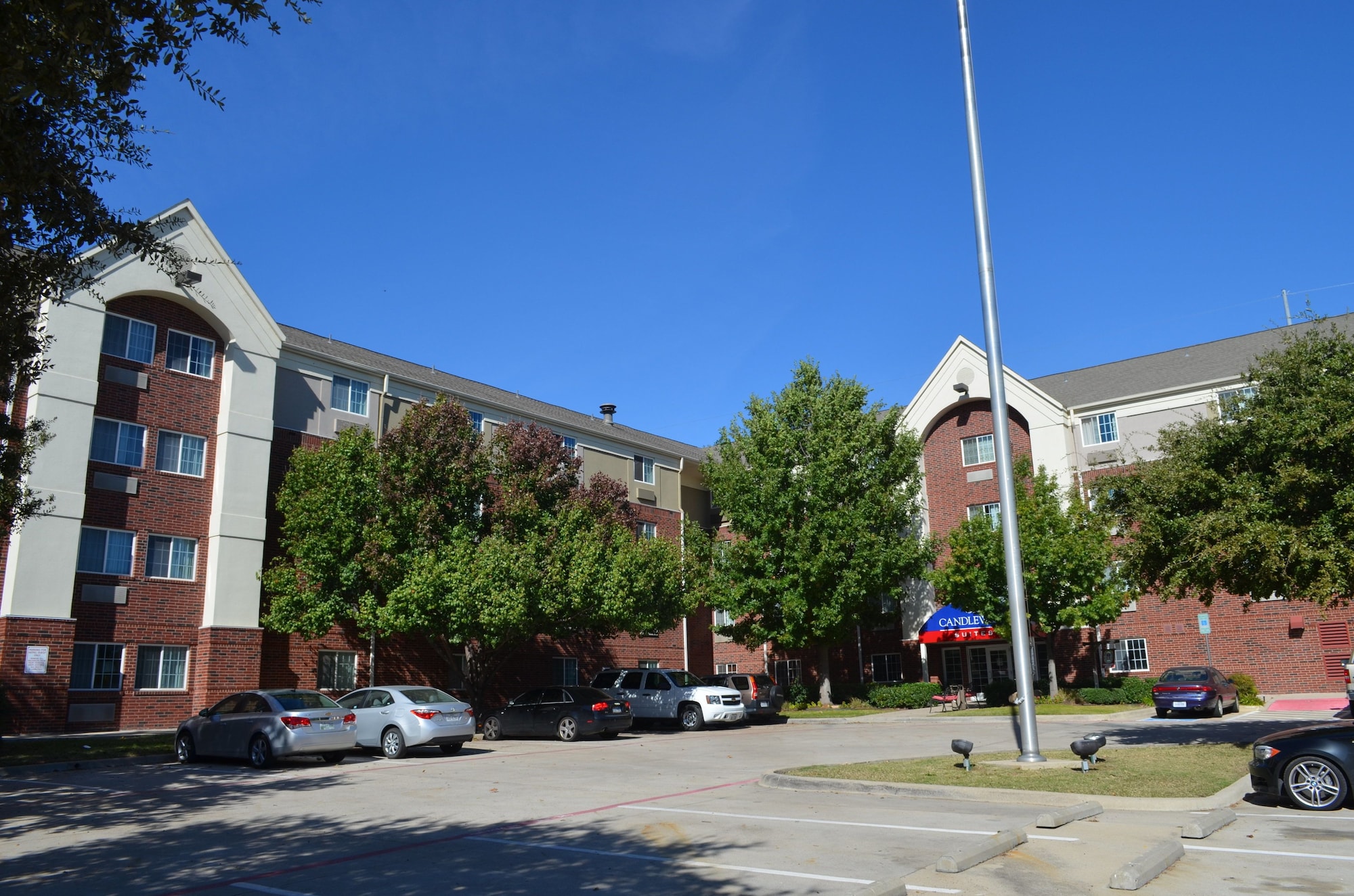 Sonesta Simply Suites Arlington