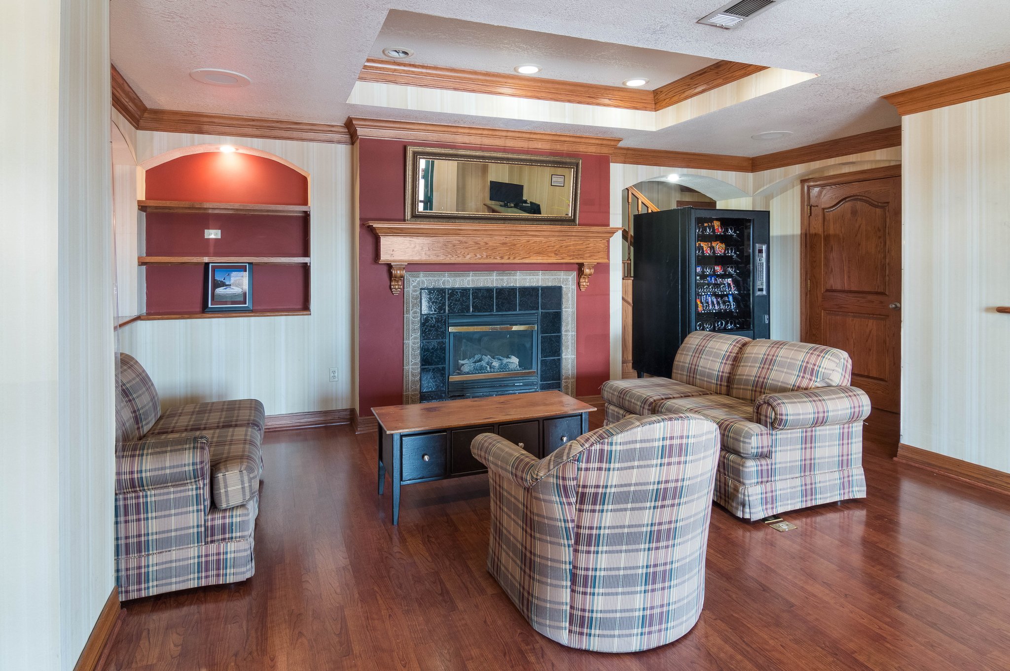 Econo Lodge Inn & Suites Six Flags