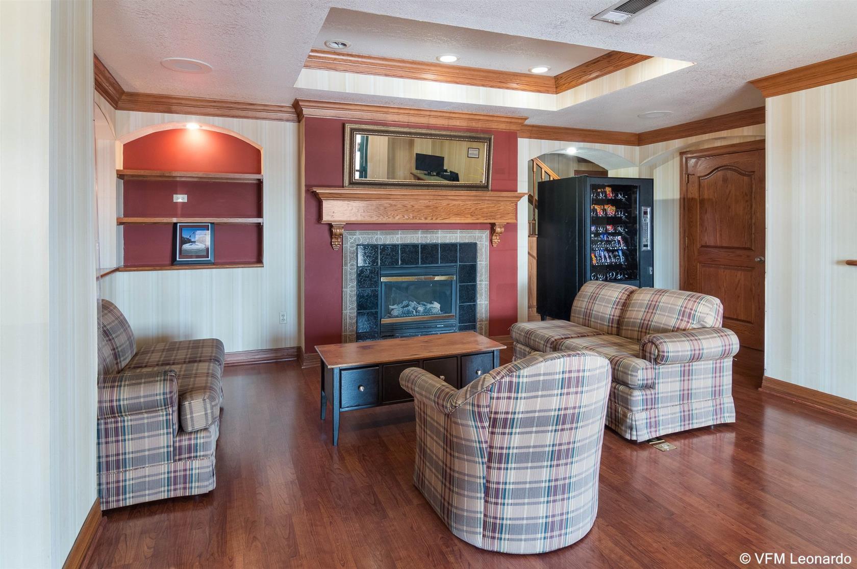 Econo Lodge Inn & Suites Six Flags
