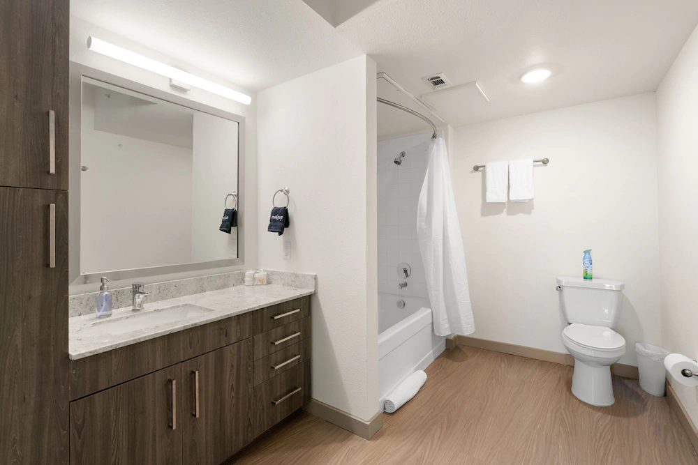 101 Center by Kasa Arlington Apartments