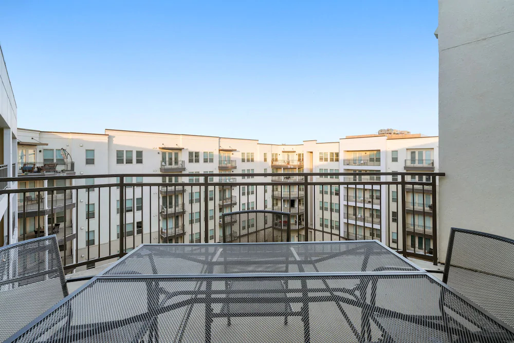 101 Center by Kasa Arlington Apartments