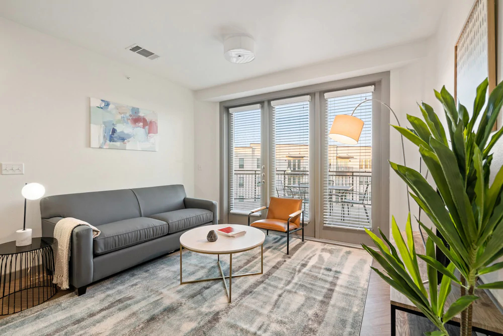 101 Center by Kasa Arlington Apartments