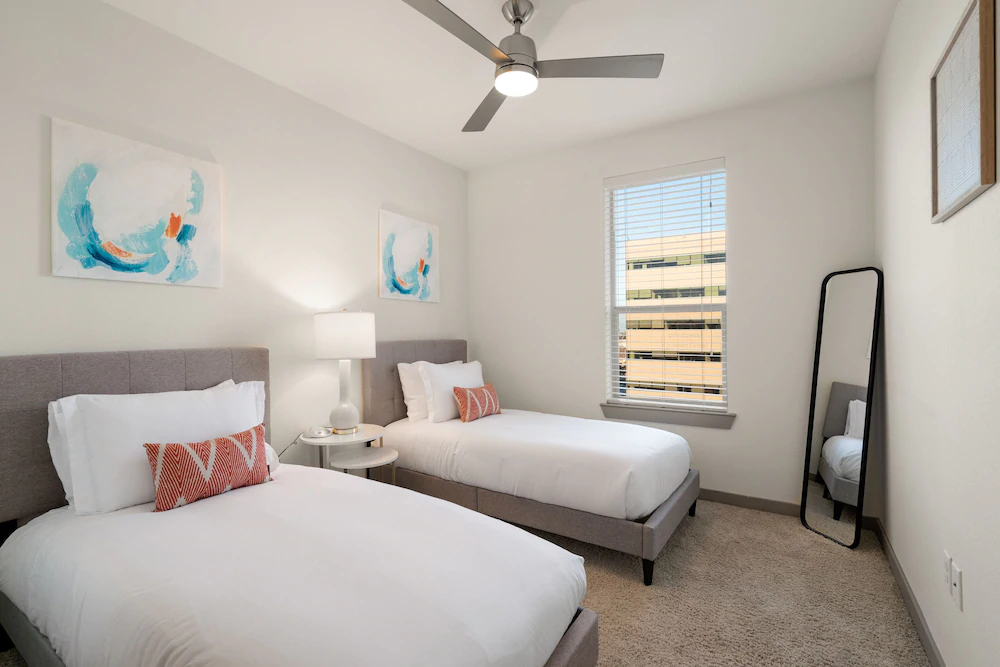 101 Center by Kasa Arlington Apartments