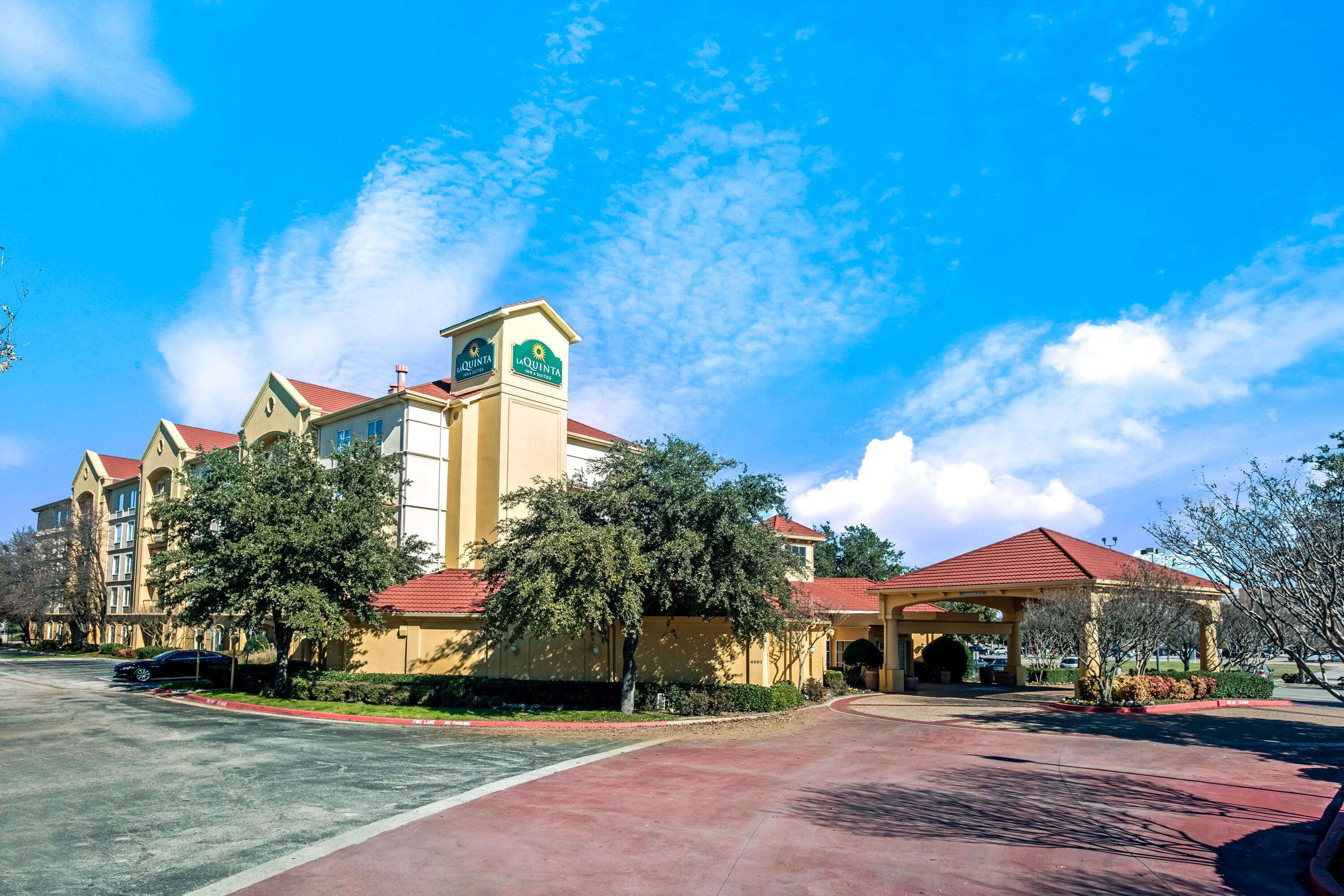La Quinta Inn & Suites by Wyndham Dallas Arlington South