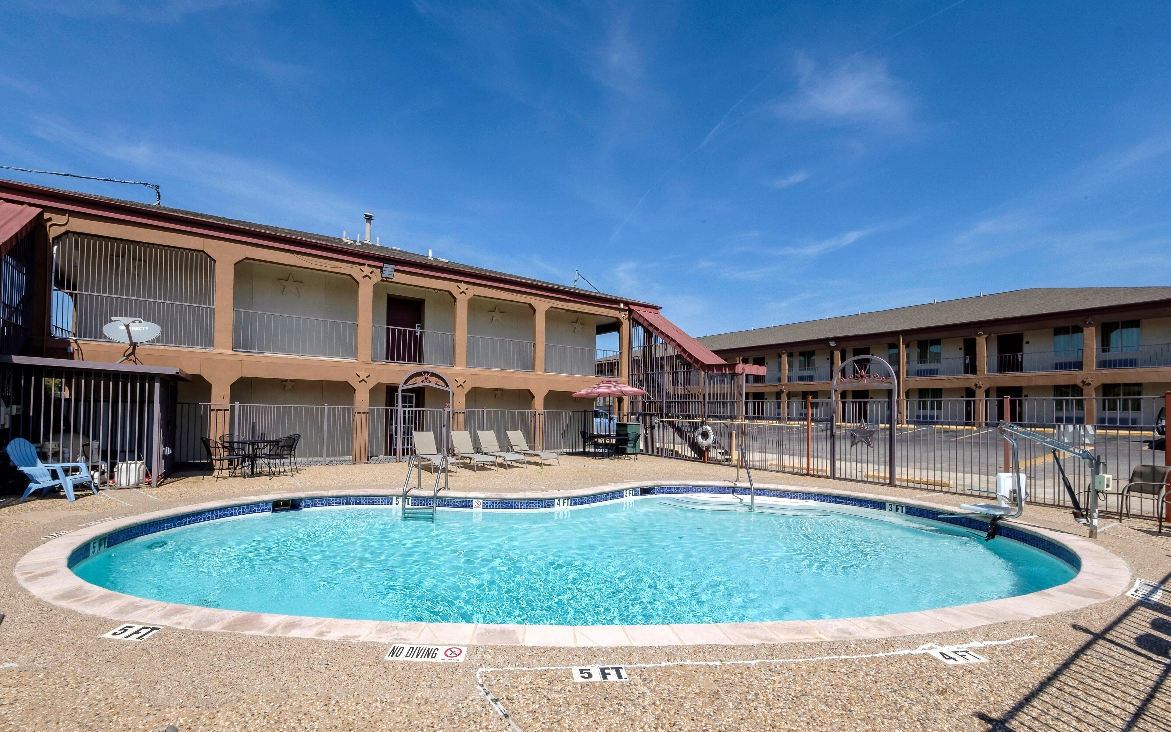 Red Roof Inn Arlington