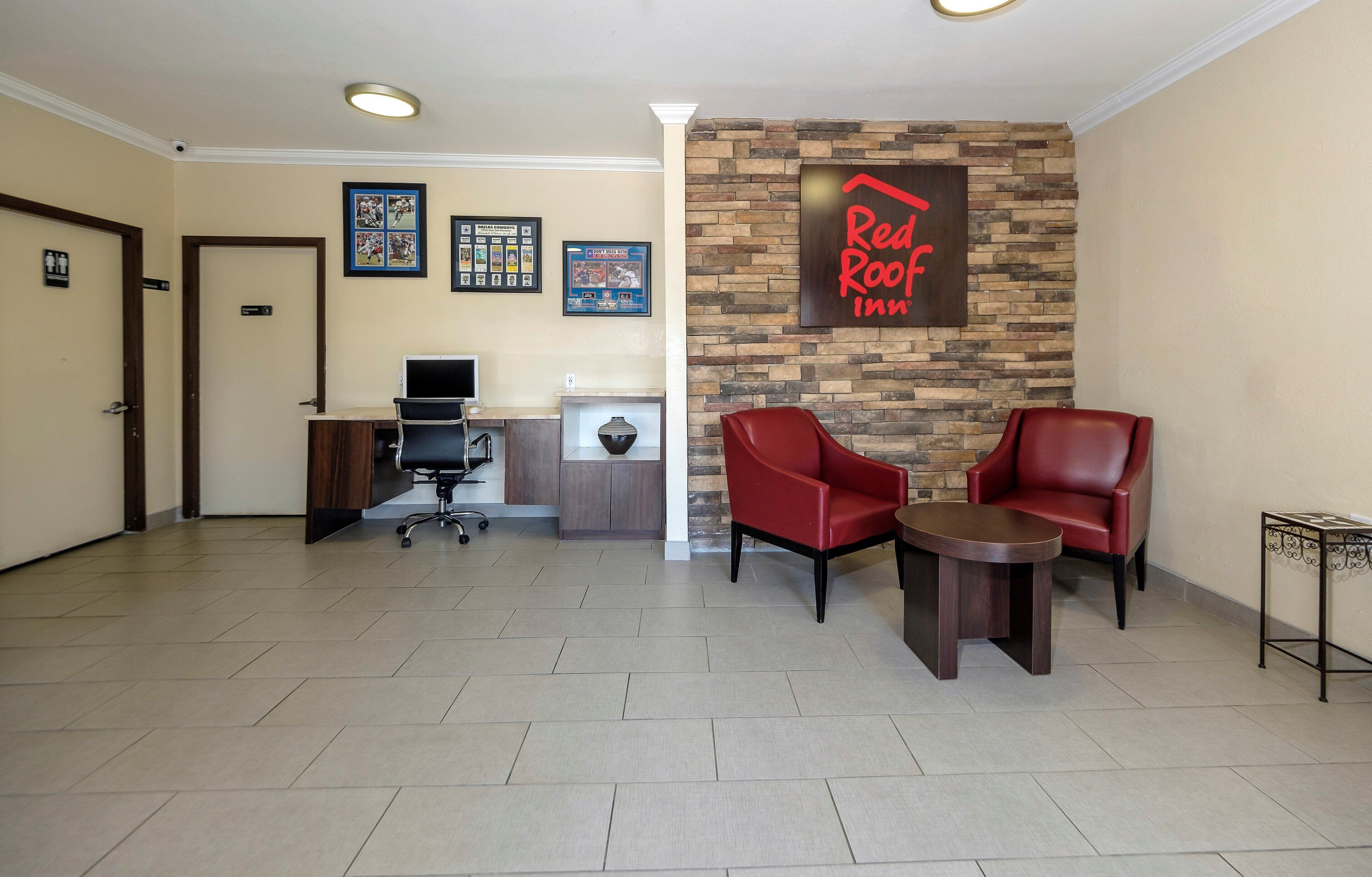Red Roof Inn Arlington
