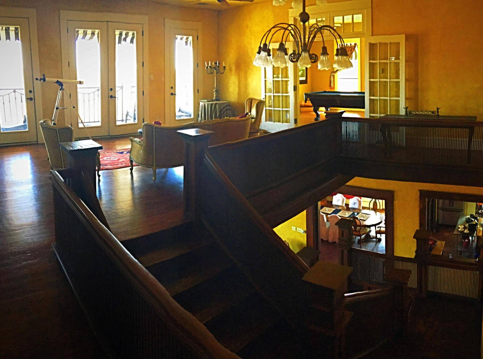 Tara Vineyard & Winery