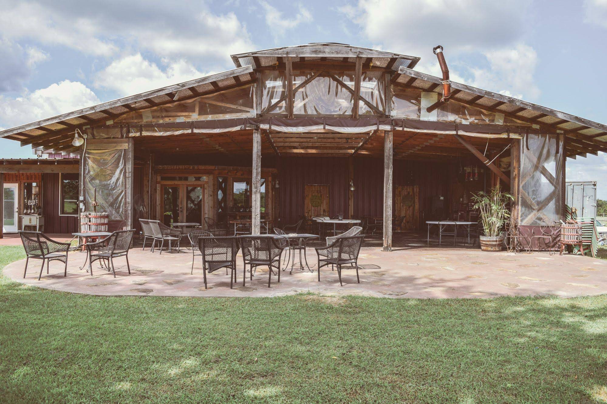 Tara Vineyard & Winery