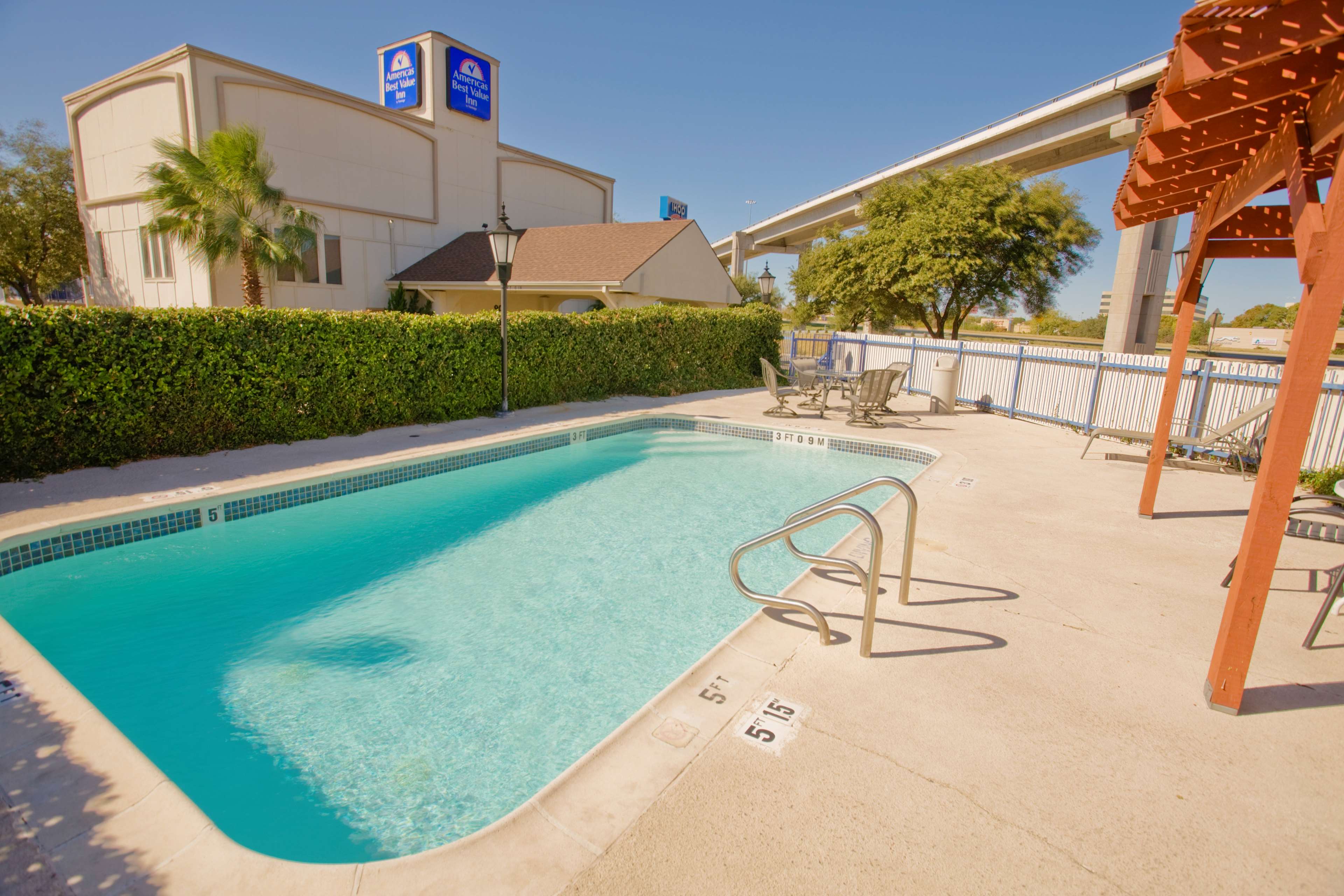 Americas Best Value Inn