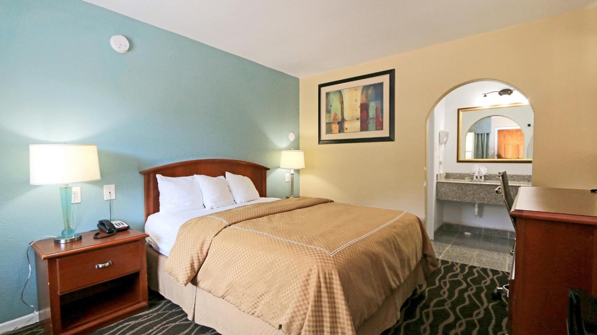 Econo Lodge Austin South