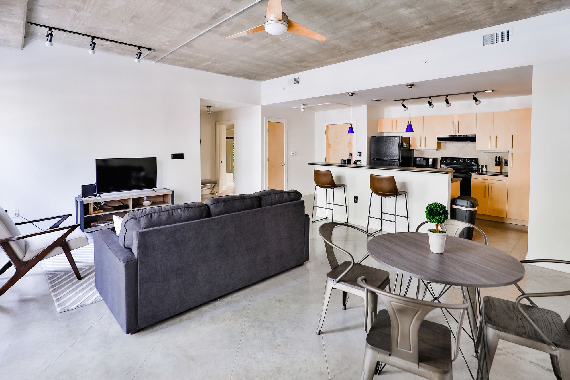 AMLI Downtown by Locale Downtown Austin
