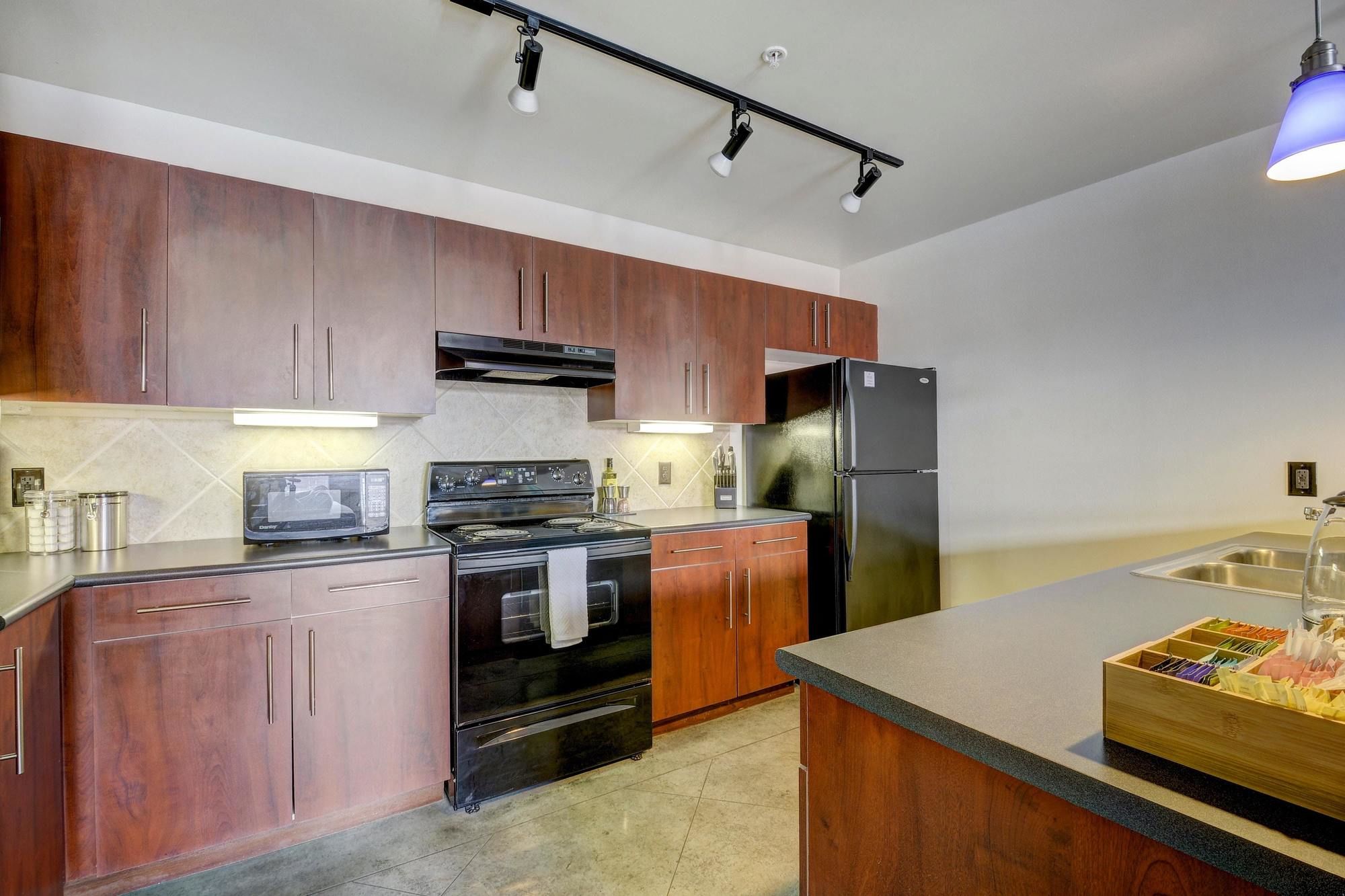 AMLI Downtown by Locale Downtown Austin