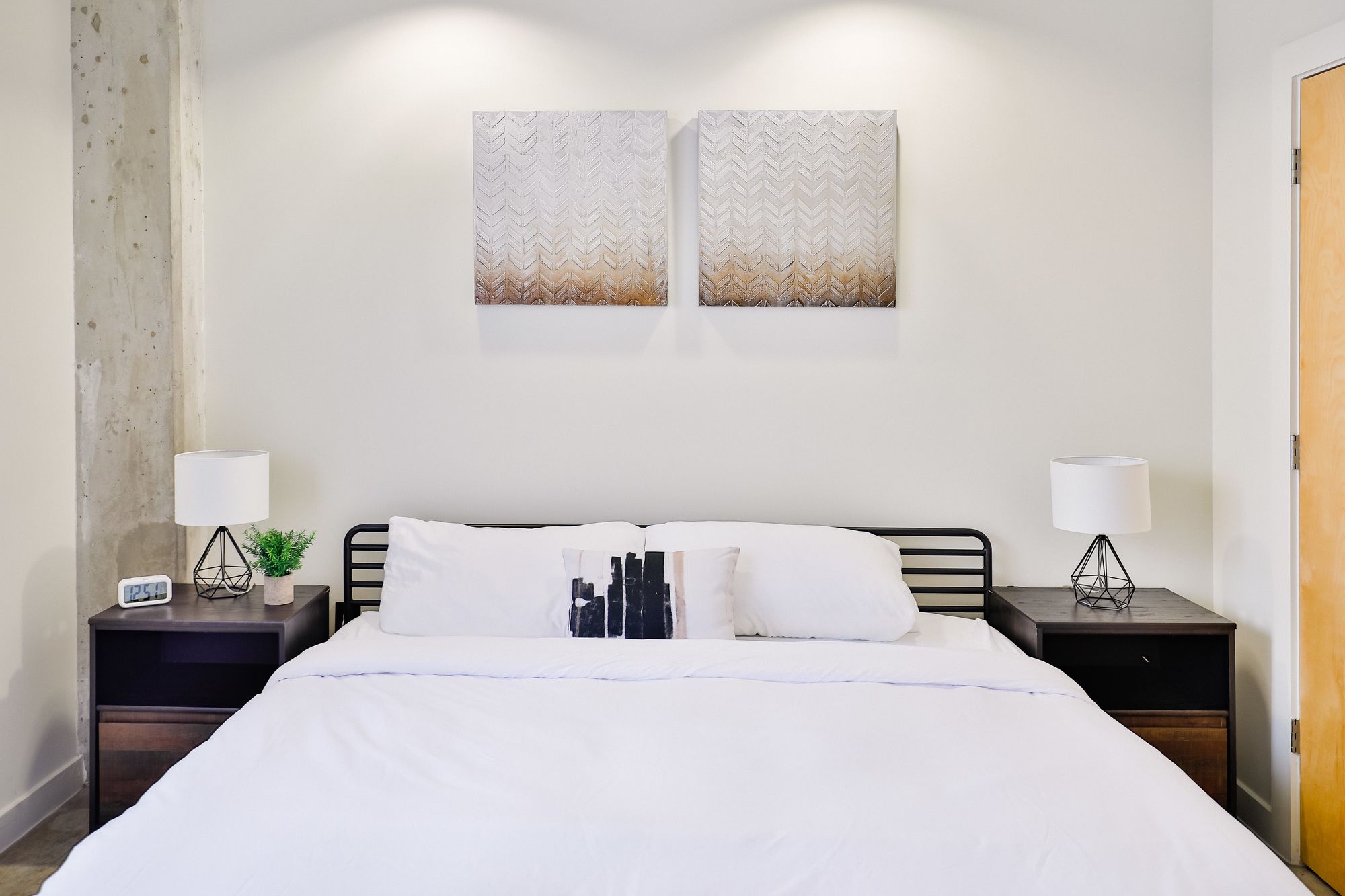 AMLI Downtown by Locale Downtown Austin
